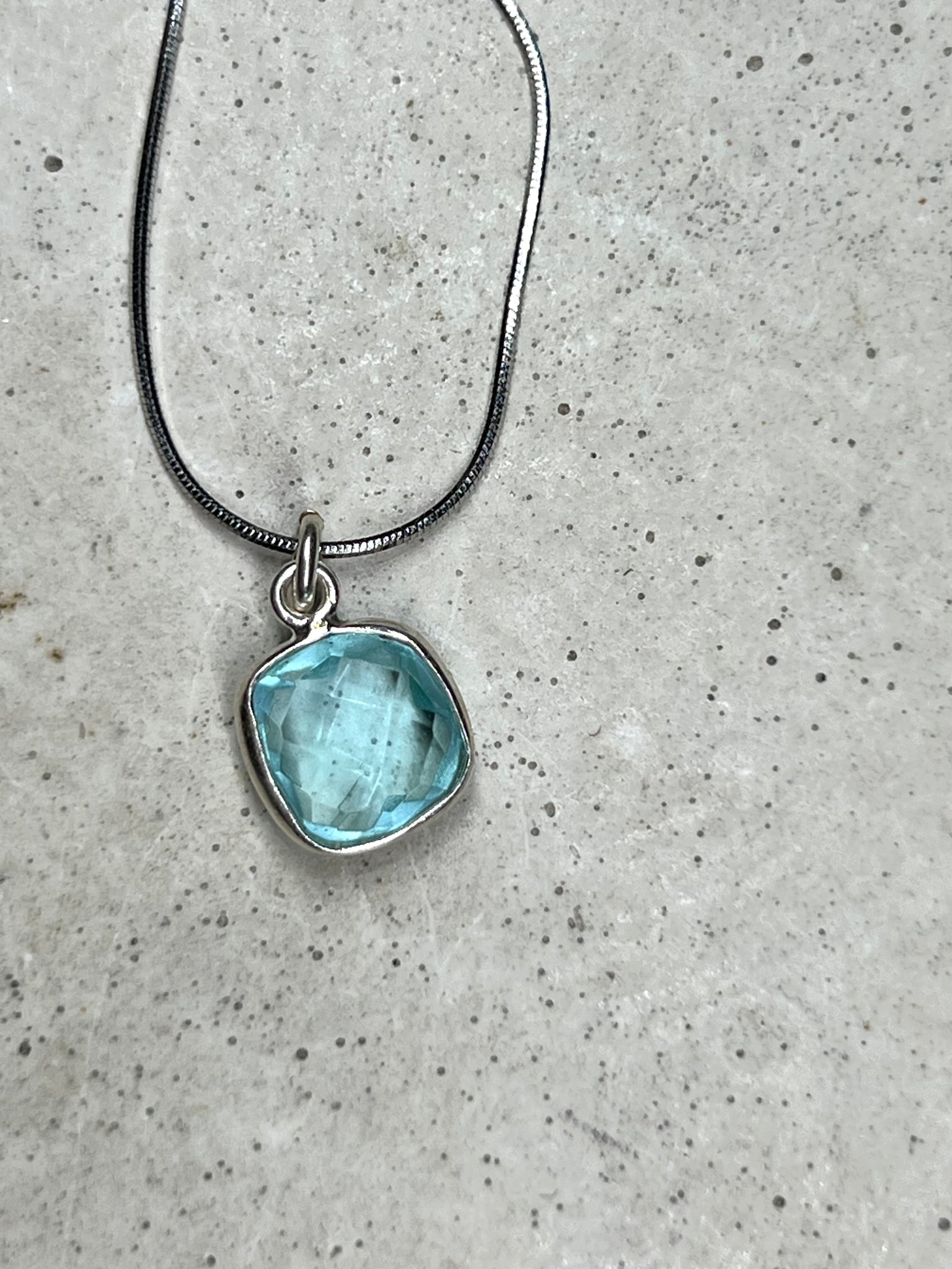 Drop 925 Silber Halskette mit Aquamarin