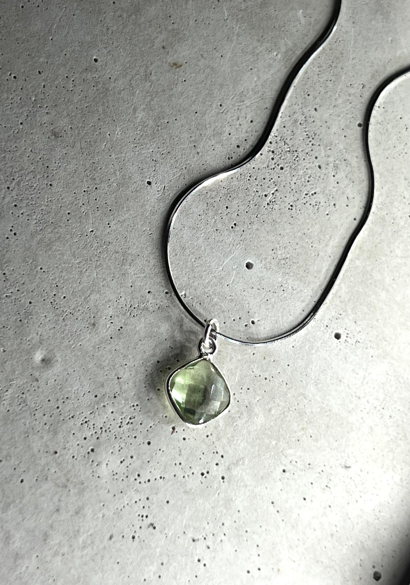 Drop 925 Silber Halskette mit Prehnit