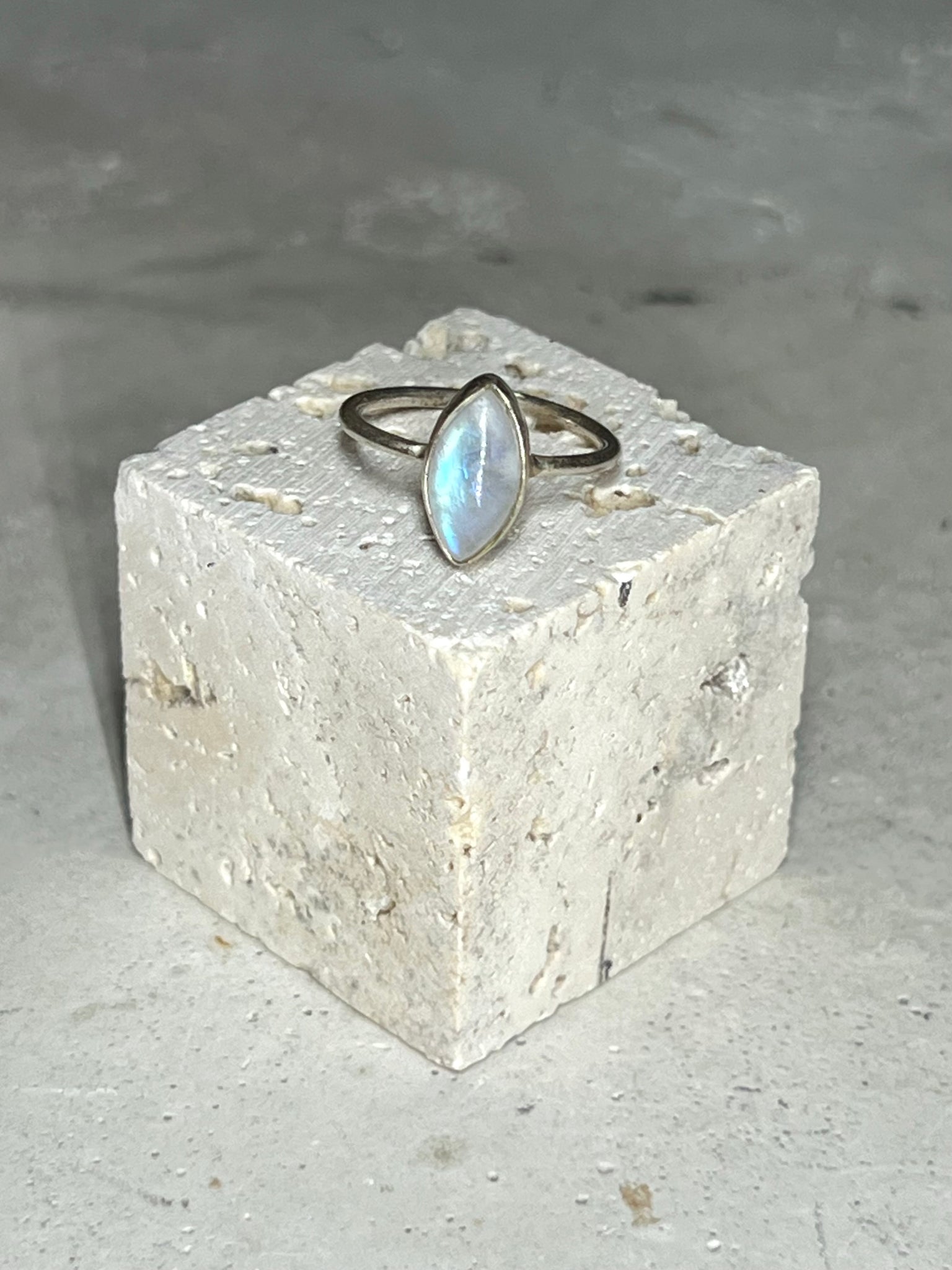 Mondstein Silberring