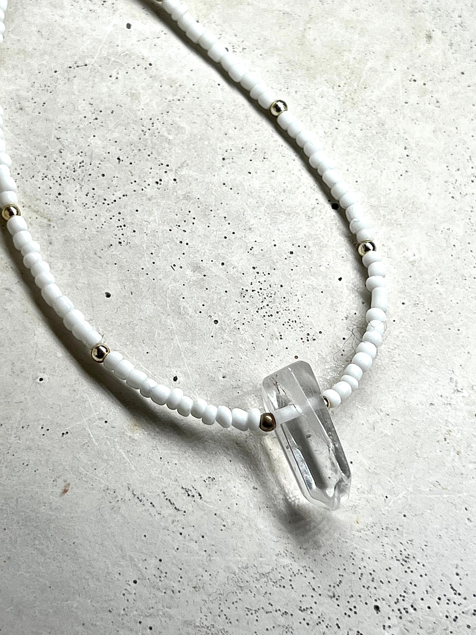 Cutie Perlenkette white Pearls mit Bergkristall