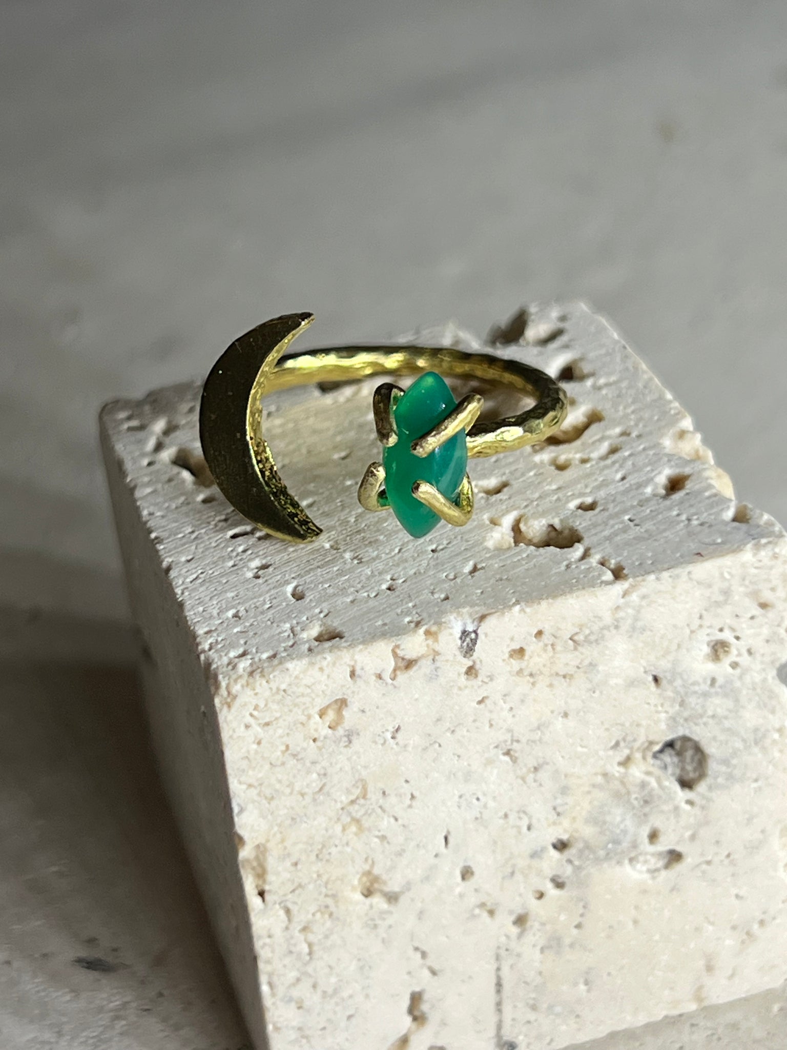 Mondring grüner Onyx