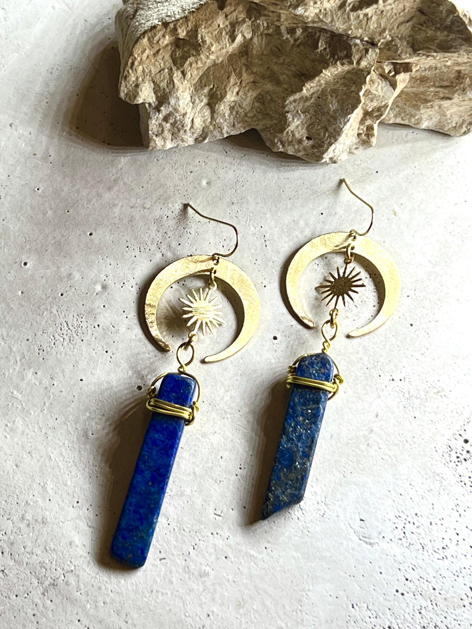 Lapislazuli, Suns & Moons