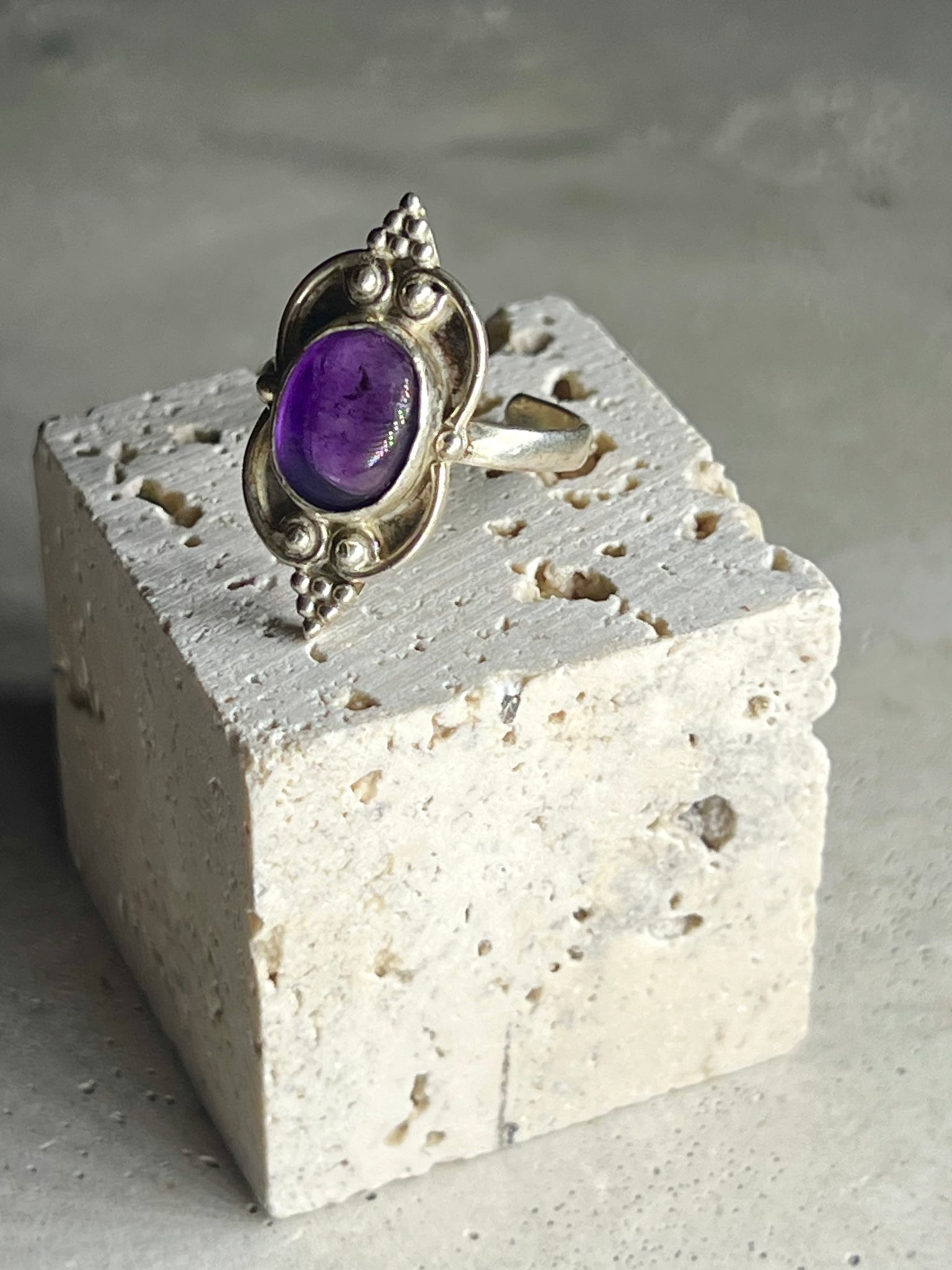 Amethyst Silberring Ornamental