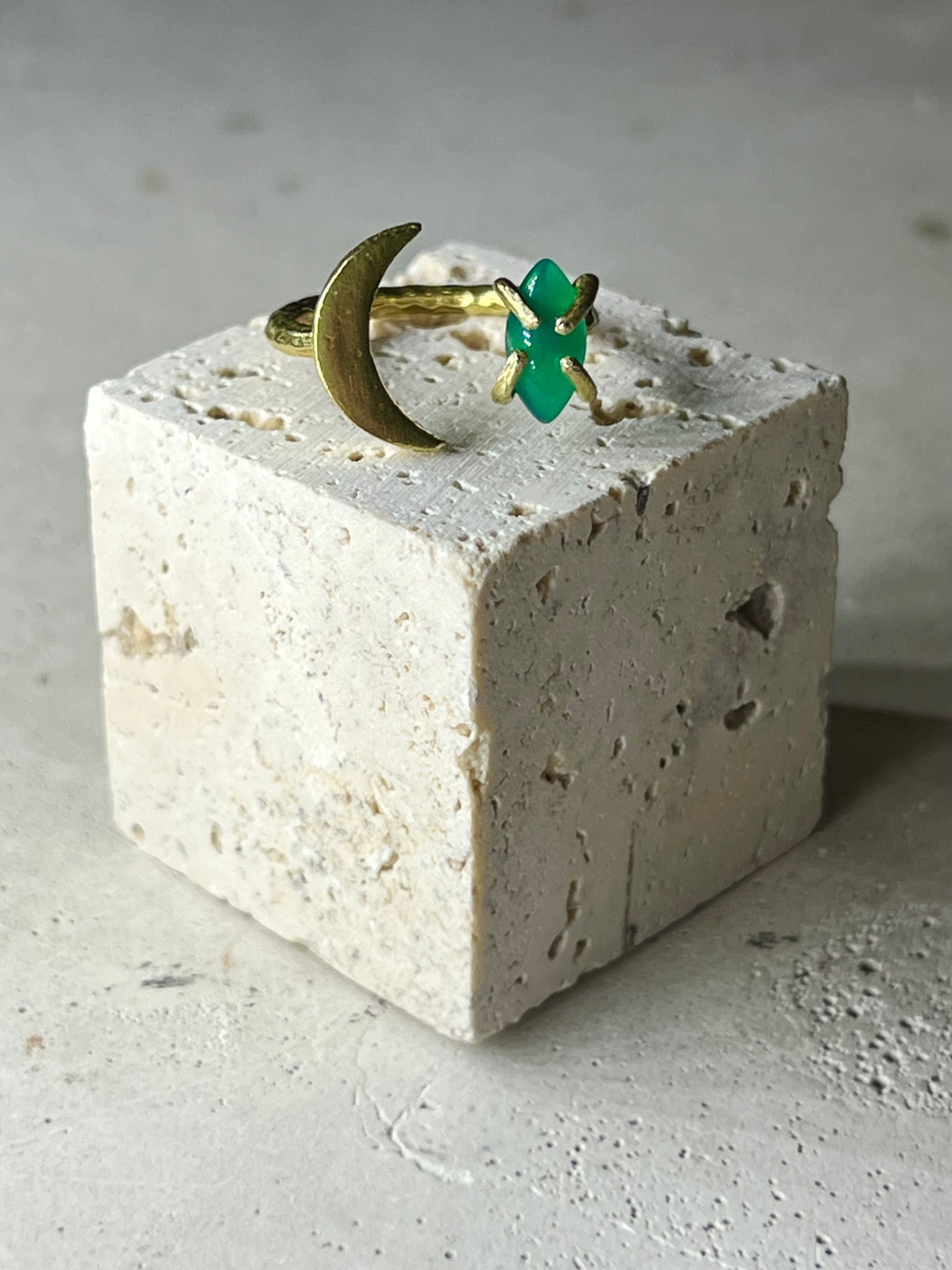 Mondring grüner Onyx