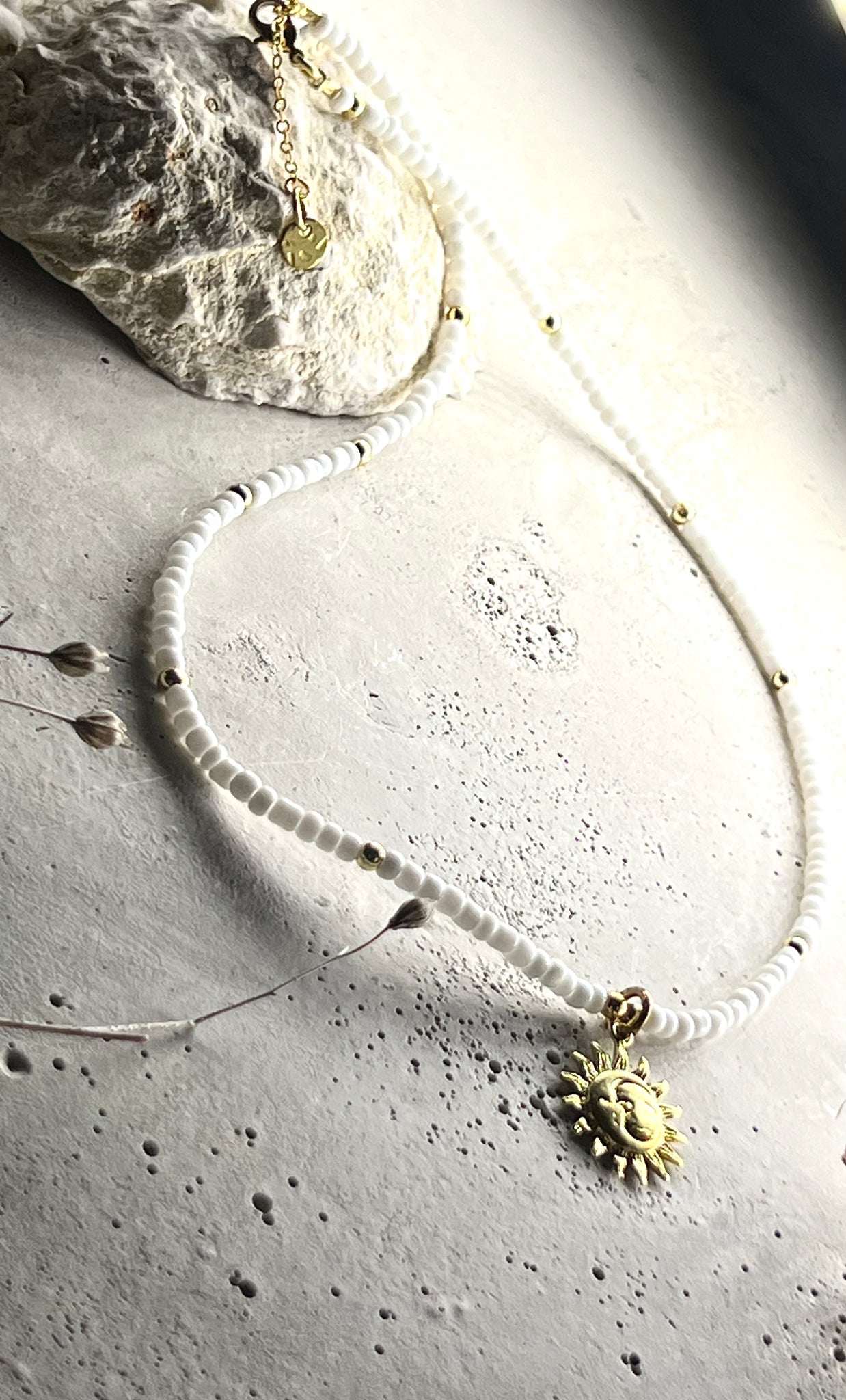 Cutie Perlenkette white Pearls with Sun & Moon `Geraldine Schüle Edition´