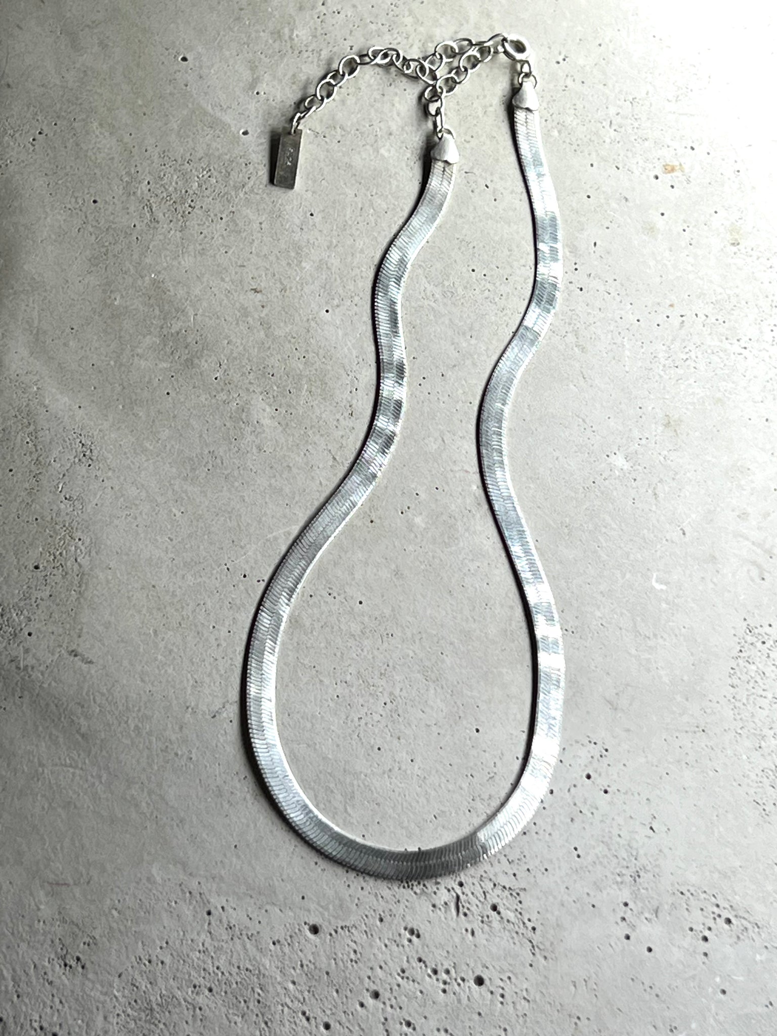 Universe 925 Silver Snake Choker