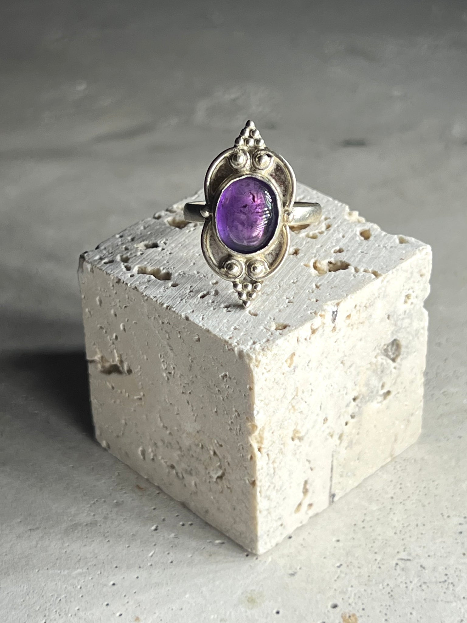Amethyst Silberring Ornamental