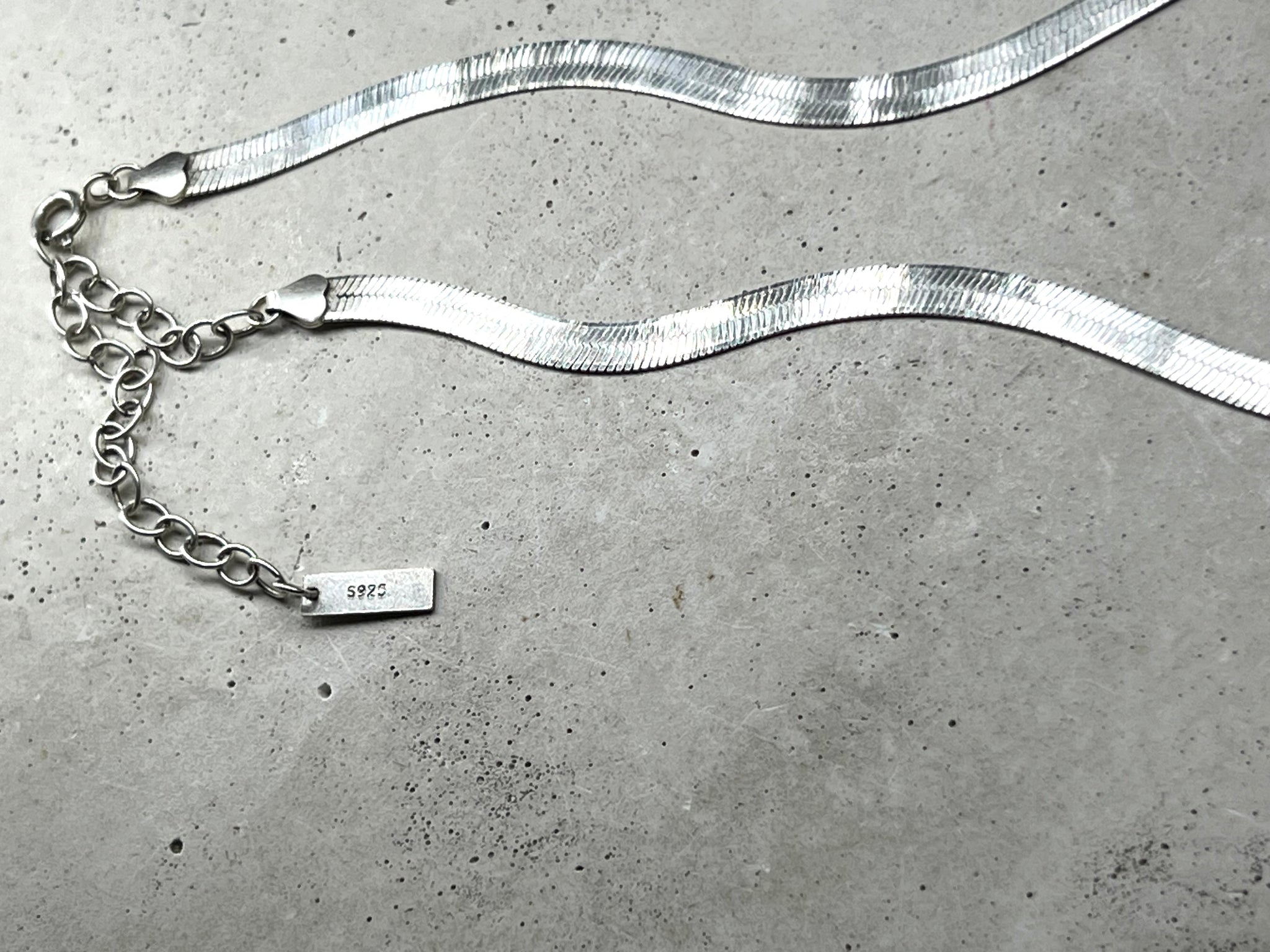 Universe 925 Silver Snake Choker