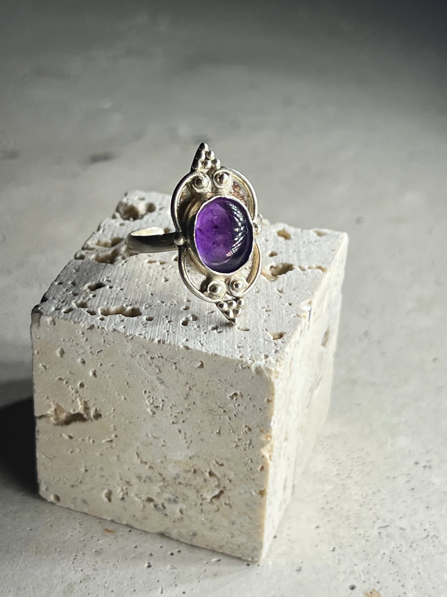 Amethyst Silberring Ornamental